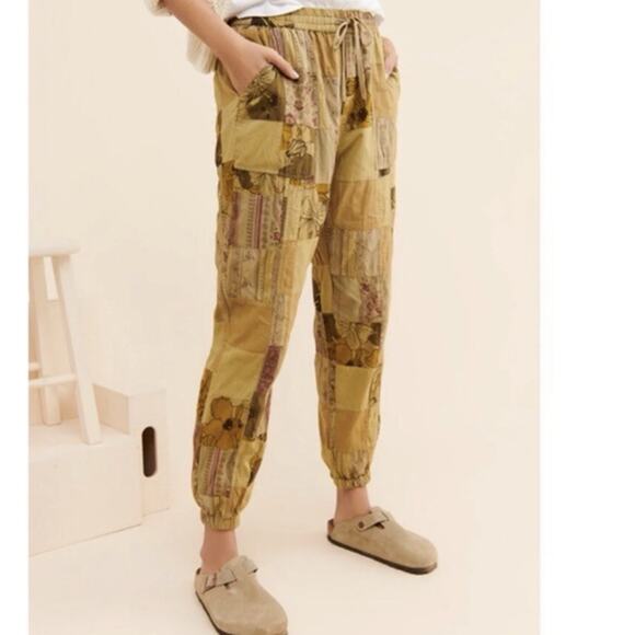 Anthropologie Pants - Anthropologie Jogger Pants Patchwork Hippie Boho Festival Indie Womens L Pull On